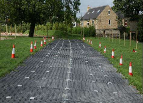 <b>临时工程铺路垫板</b>