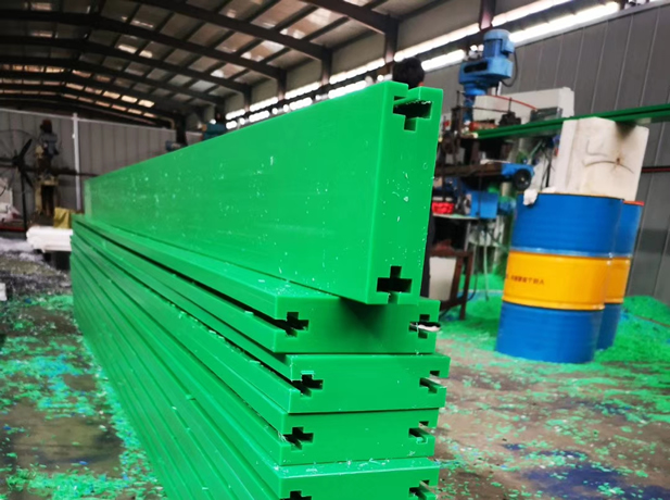 <b>超高分子聚乙烯衬板</b>